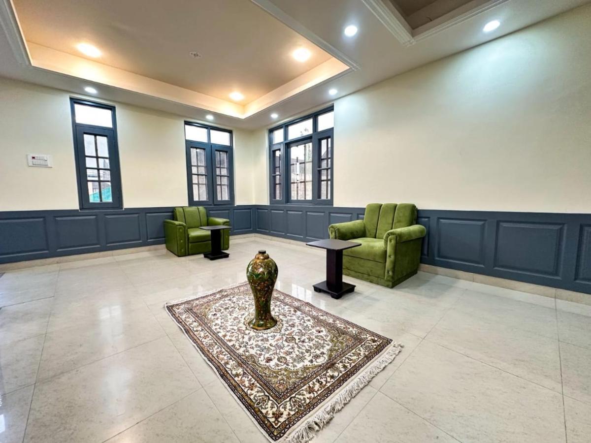 Srinagar Group Of Hotels Extérieur photo